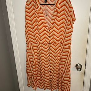 Forever 21 70’s pattern dress